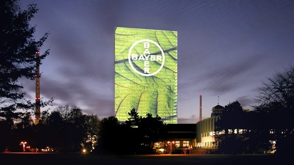 bayer-media-facade-10-08-09-740278