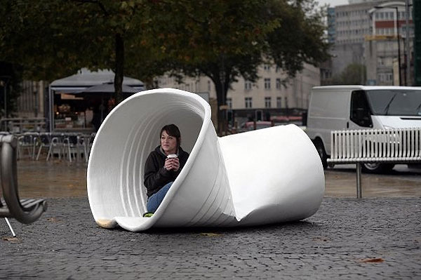 panasonic lumix 8x street ambient alternatif alternative marketing london londres object gigantesque 3