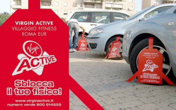virgin torrino rome italie guerilla marketing ambient street alternatif roue sabot voiture