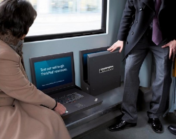 Lenovo thinkpad ambient marketing bus navette ordinateur portable laptop alternatif