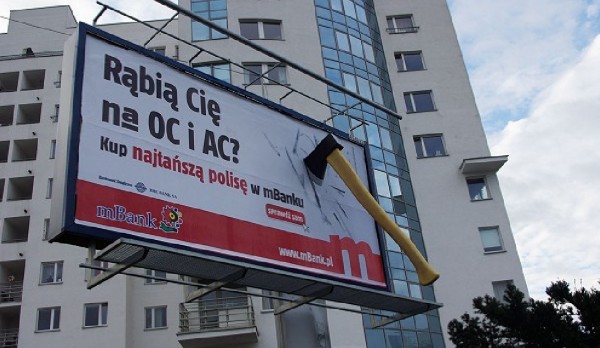 mbank ambient marketing taxi outdoor billboard hache pologne varsovi 5