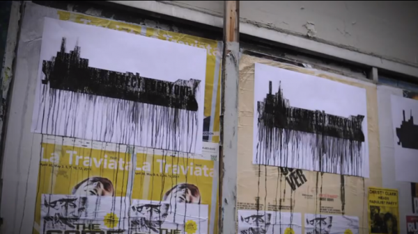 The Dogwood Initiative no tanker.ca rethink communication affichage alternatif ambient marketing oil spill ink water 3
