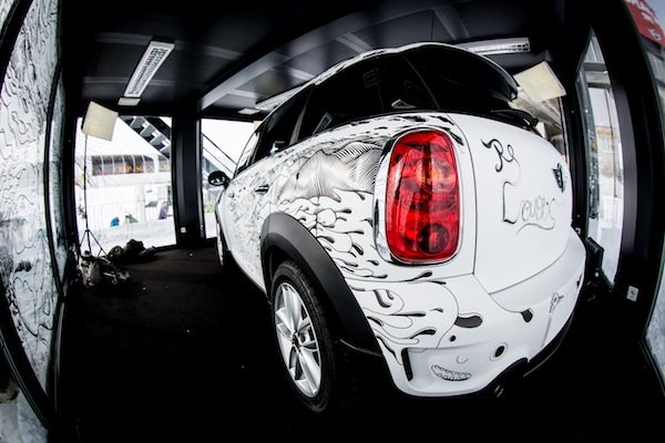 relaax suisse burton european open mini countryman pirateartcrew voiture vehicule marketing coup de pub 5