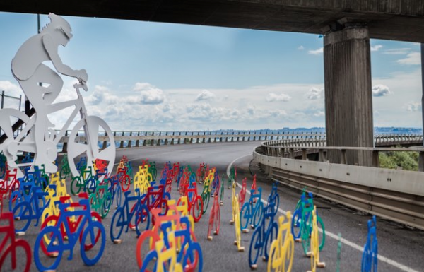 urbis designday 2013 ambient marketing art installation bike color resene matter auckland road 1